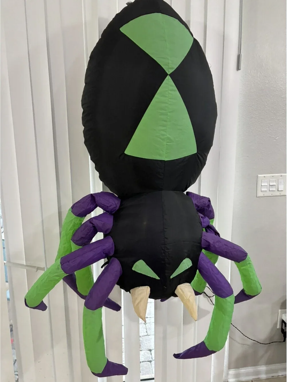 Self-Inflatable Hanging 5’ Long Halloween Spider With 1 Cord By Air Flowz Tested